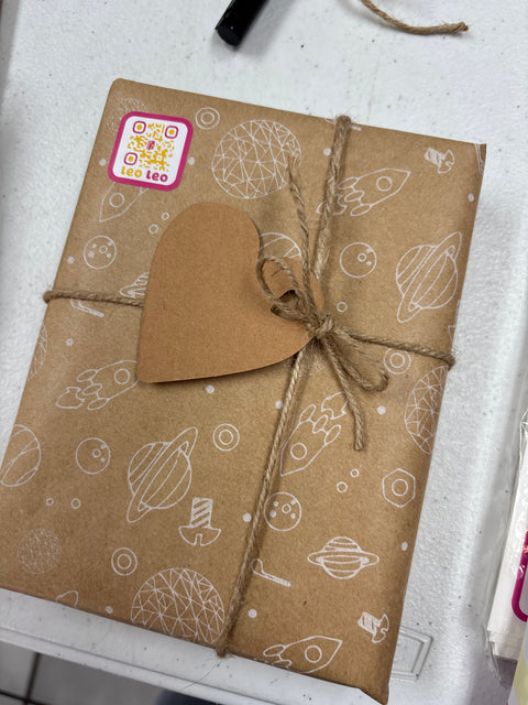 Servicio de envoltura para regalo — 13 libros