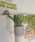 Interior de Tortuguina tiene hambre con Tortuguina entre plantas