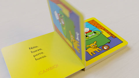 Interior de Niño, huevo, perro, hueso — Wonder Ponder